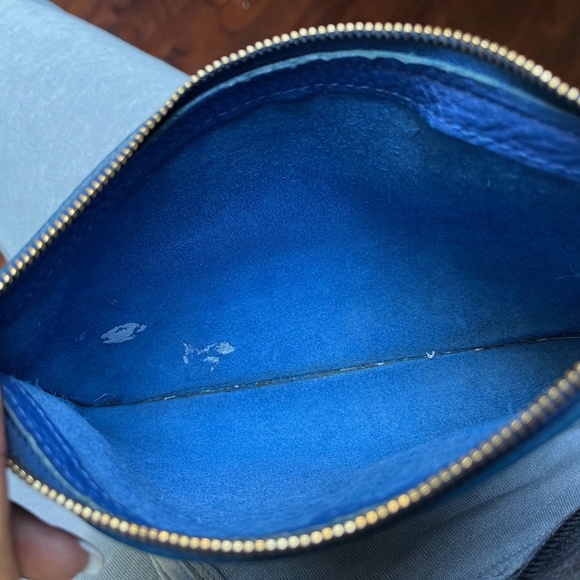 Mansur Gavriel Large Pebble Leather Bucket Bag with Detachable Coin Purse - Picture 10 of 12